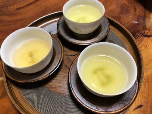宮川さんの3種類の愛東茶